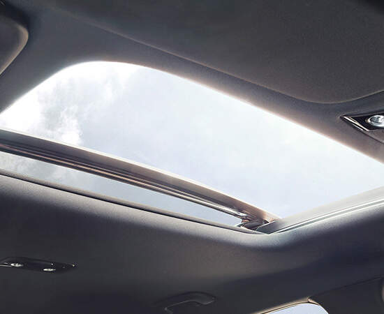 Geniş sunroof